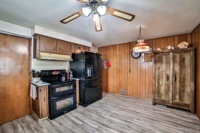 47 Armond Lane, Cheektowaga, NY 14043