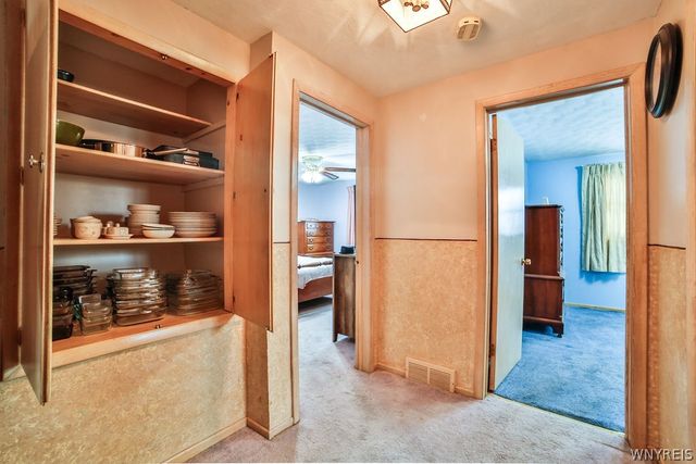 47 Armond Lane, Cheektowaga, NY 14043