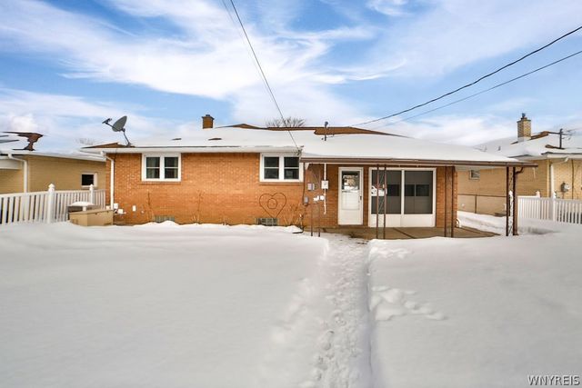 47 Armond Lane, Cheektowaga, NY 14043