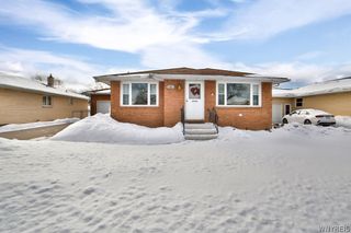 47 Armond Lane, Cheektowaga, NY 14043