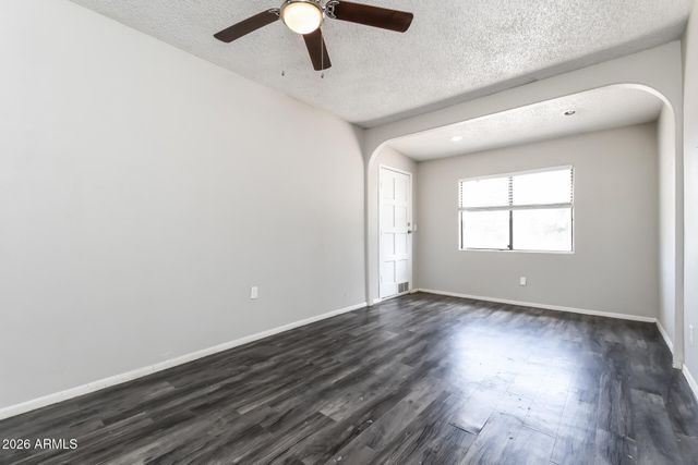 1460 W 6TH Avenue, Mesa, AZ 85202