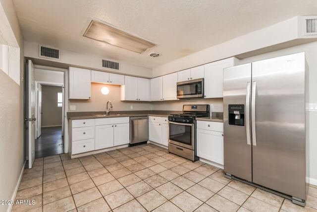 1460 W 6TH Avenue, Mesa, AZ 85202