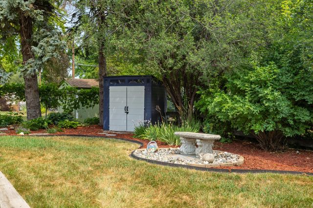 1108 S River Drive, Moorhead, MN 56560