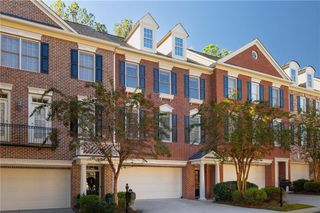 498 Vinings Estates SE Drive, Smyrna, GA 30126