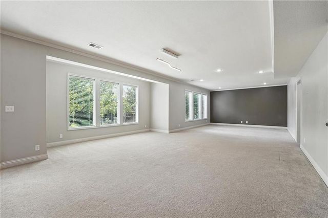 9120 W 156th Place, Overland Park, KS 66221