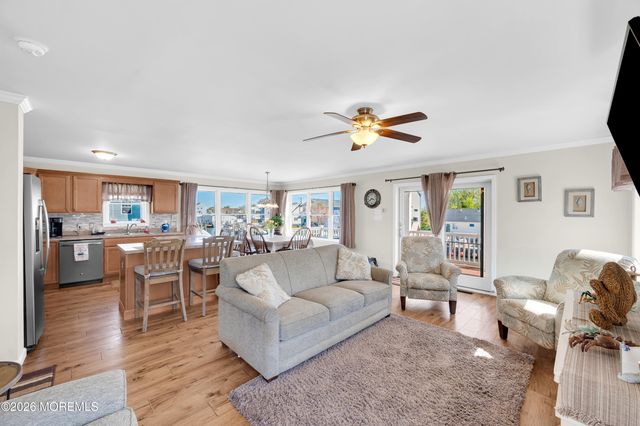 90 Oregon Avenue, Waretown, NJ 08758