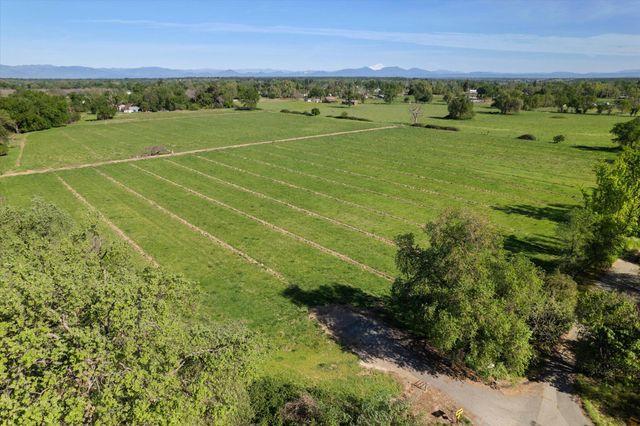 000 Riverland Drive, Anderson, CA 96007