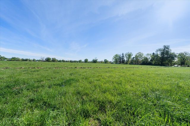 000 Riverland Drive, Anderson, CA 96007