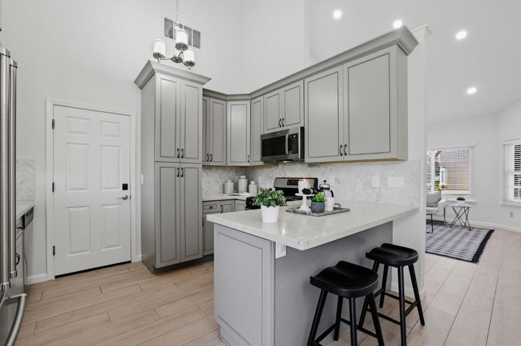 Image 10 of property listing at 7240 Wild Creek Drive, San Jose, CA 95120