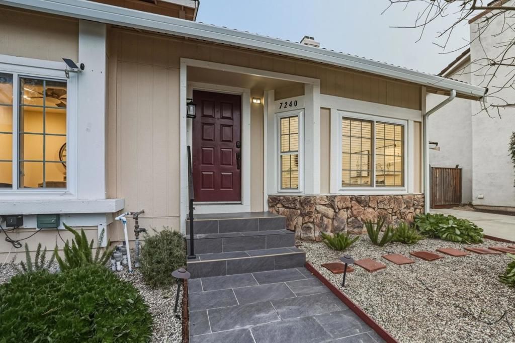 Image 3 of property listing at 7240 Wild Creek Drive, San Jose, CA 95120