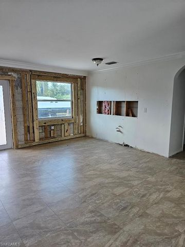 2825 E Cypress AVE, Fort Myers, FL 33905