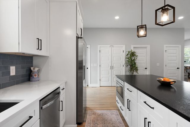 2313 Ilolo St, Nashville, TN 37207