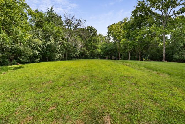 2313 Ilolo St, Nashville, TN 37207