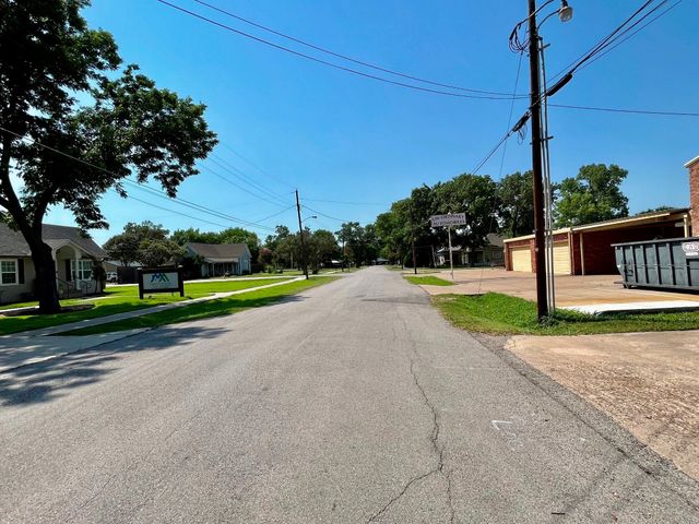 118 W Main Street, Forney, TX 75126