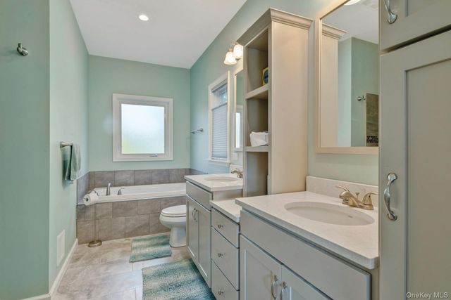 2280 Deep Hole Drive, Mattituck, NY 11952