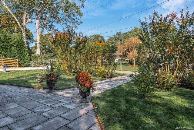 2280 Deep Hole Drive, Mattituck, NY 11952