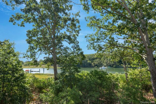 2280 Deep Hole Drive, Mattituck, NY 11952