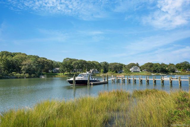 2280 Deep Hole Drive, Mattituck, NY 11952