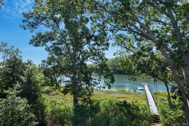 2280 Deep Hole Drive, Mattituck, NY 11952