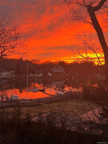 2280 Deep Hole Drive, Mattituck, NY 11952