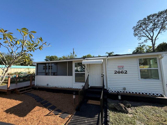 2662 SE Janet Street, Stuart, FL 34997