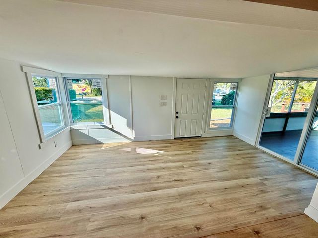 2662 SE Janet Street, Stuart, FL 34997