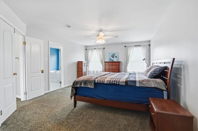 1410 WINDSOR DR, Warrington, PA 18976