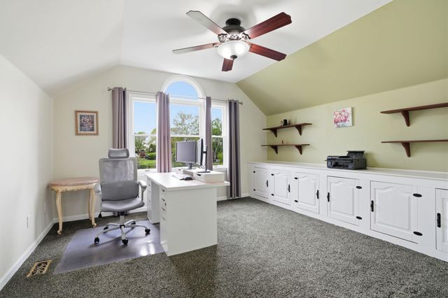 1410 WINDSOR DR, Warrington, PA 18976