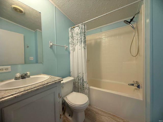 515 S Oak Street, Paoli, IN 47454