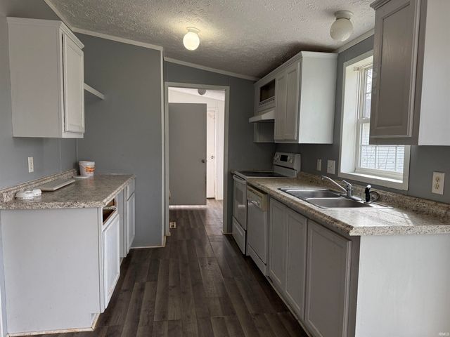 515 S Oak Street, Paoli, IN 47454