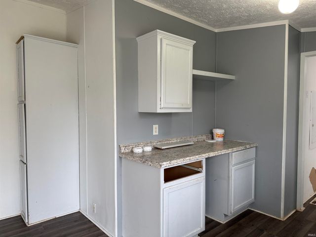 515 S Oak Street, Paoli, IN 47454