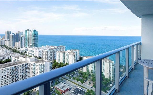 4010 S Ocean Drive R1402, Hollywood, FL 33019