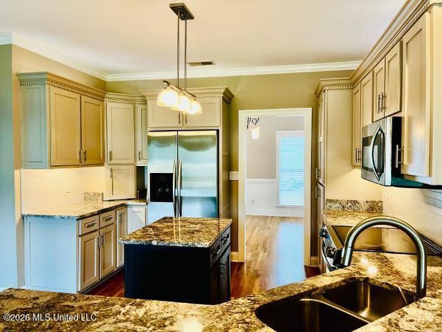 1720 Stonehedge Drive, Southaven, MS 38671