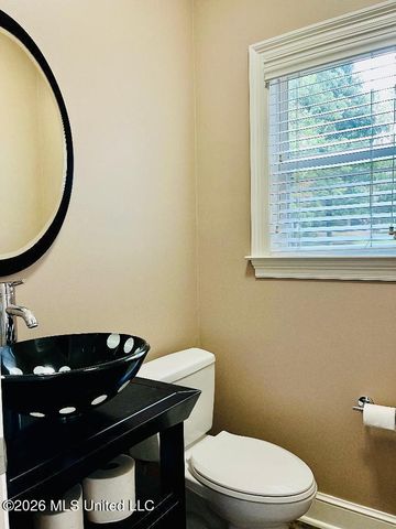 1720 Stonehedge Drive, Southaven, MS 38671