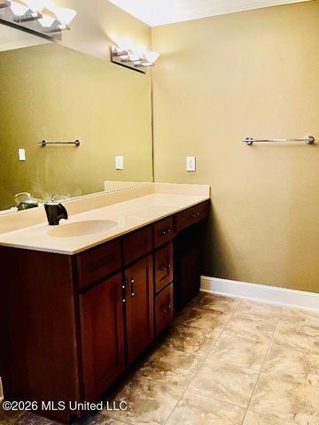 1720 Stonehedge Drive, Southaven, MS 38671