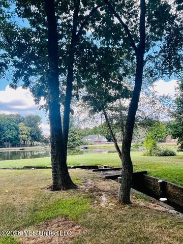 1720 Stonehedge Drive, Southaven, MS 38671
