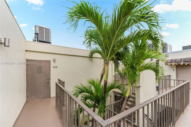 20301 NE 30th Avenue 308-5, Aventura, FL 33180