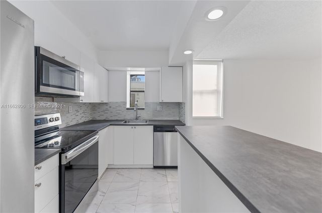 20301 NE 30th Avenue 308-5, Aventura, FL 33180