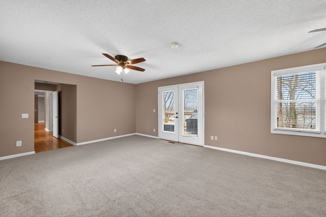 232 Loop Dr, Winchester, TN 37398