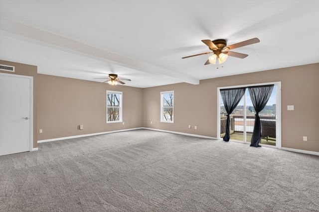 232 Loop Dr, Winchester, TN 37398