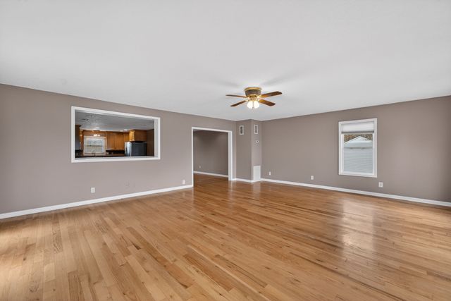 232 Loop Dr, Winchester, TN 37398