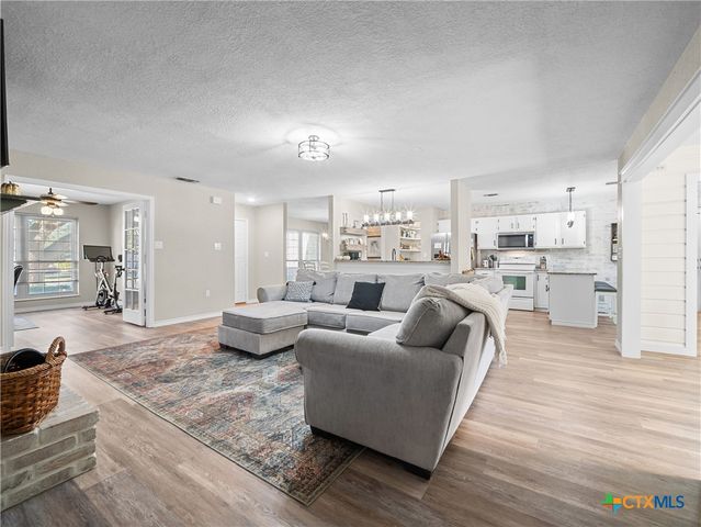 3620 Chestnut Court, Schertz, TX 78108