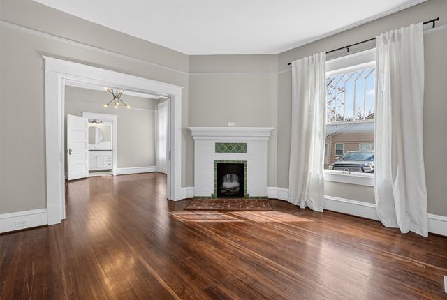 1630 Mistletoe Boulevard A, Fort Worth, TX 76104