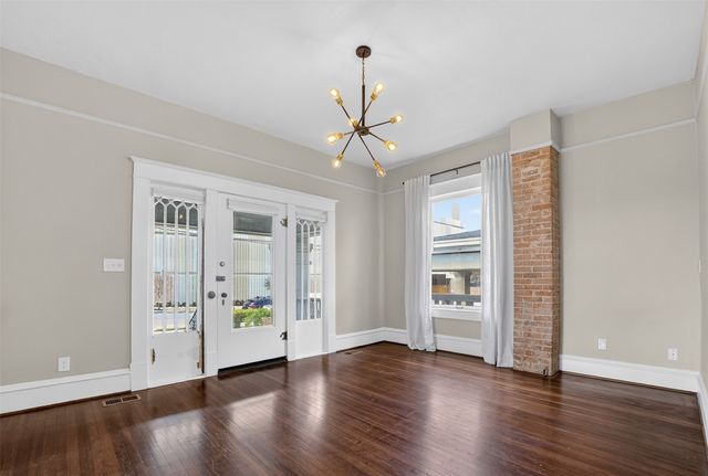 1630 Mistletoe Boulevard A, Fort Worth, TX 76104