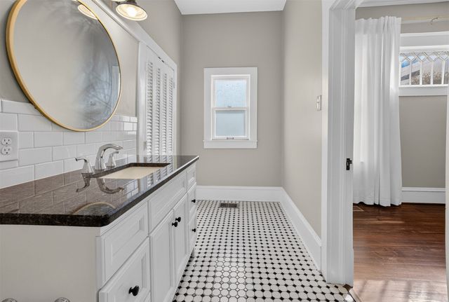 1630 Mistletoe Boulevard A, Fort Worth, TX 76104