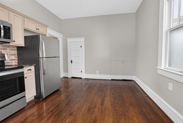 1630 Mistletoe Boulevard A, Fort Worth, TX 76104