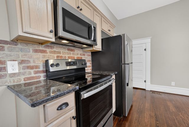 1630 Mistletoe Boulevard A, Fort Worth, TX 76104