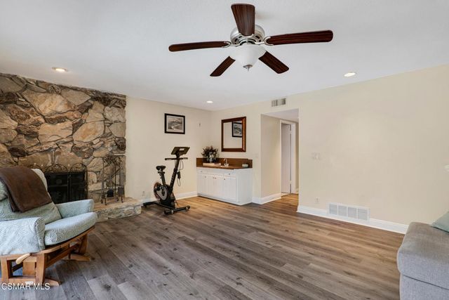 1041 Balsamo Avenue, Simi Valley, CA 93065
