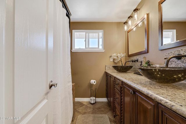 1041 Balsamo Avenue, Simi Valley, CA 93065