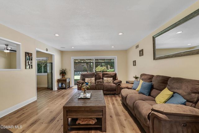 1041 Balsamo Avenue, Simi Valley, CA 93065